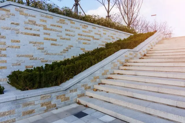 Retaining Wall Waterproofing: Techniques & Products